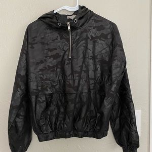 forever 21 camo zipup windbreaker